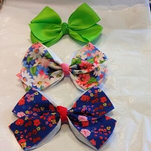 3 Grosgrain ribbon hair bows for girls. New